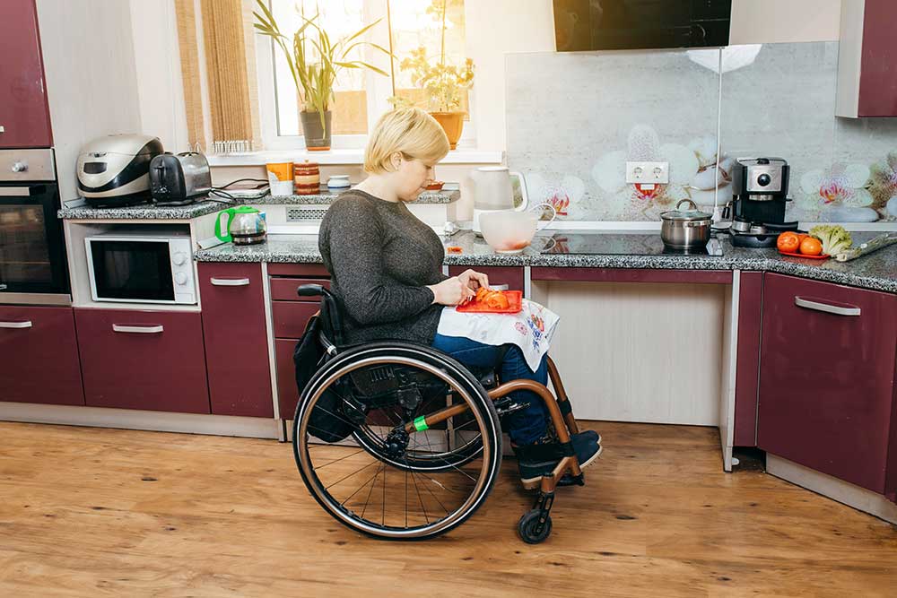 wheelchair-user—kitchen
